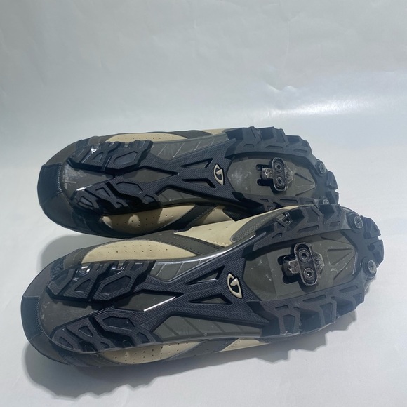 Giro Men's size 12 Cycling Shoes - Black and Tan - Picture 6 of 14